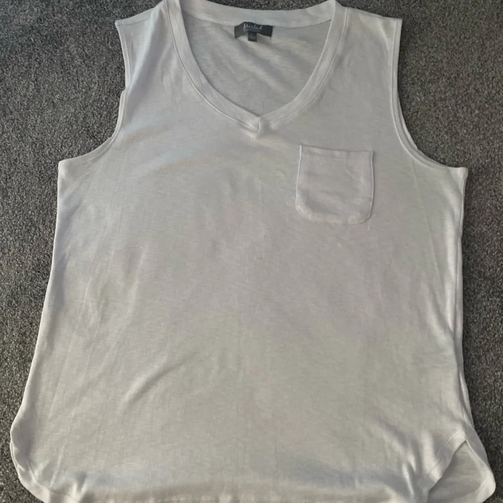 Marled v neck tank top - Picture 2 of 8
